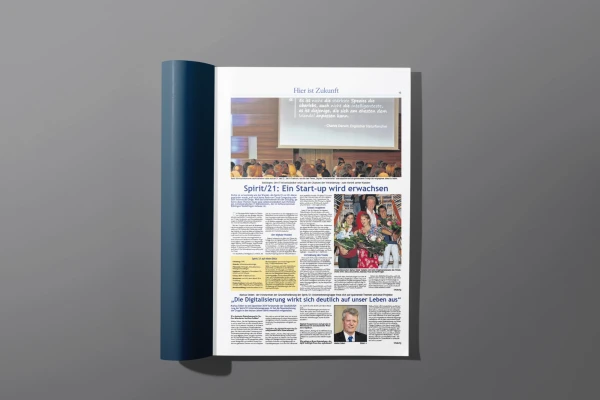 Eine aufgeklappte Zeitschrift mit dem ver&ouml;ffentlichten Beitrag | SPIRIT/21